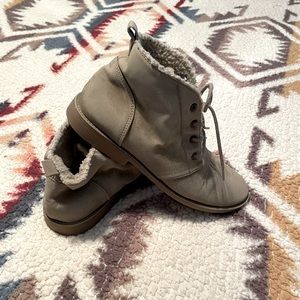 Tan booties, size 9.5 (run small), inside is furry